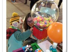 她最爱的-岳辰齿科(浦东长泰店)