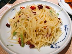 酸辣土豆丝-丁记盐蘸牛肉·新杭菜(河东路店)
