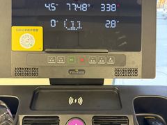 -发条鸭无人健身房(浦东北艾路店)