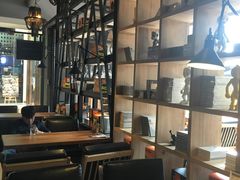 -奇醜的猴子咖啡(财信广场店)