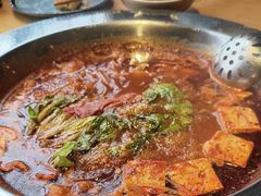 -顶峰夜宴·龙虾烧烤大排档(九江学院店)