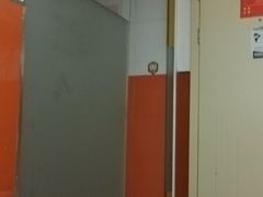 -99旅馆连锁(广兰路地铁站店)