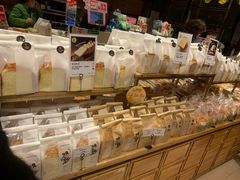 -仟吉·ART FARM主题店(菱角湖万达店)