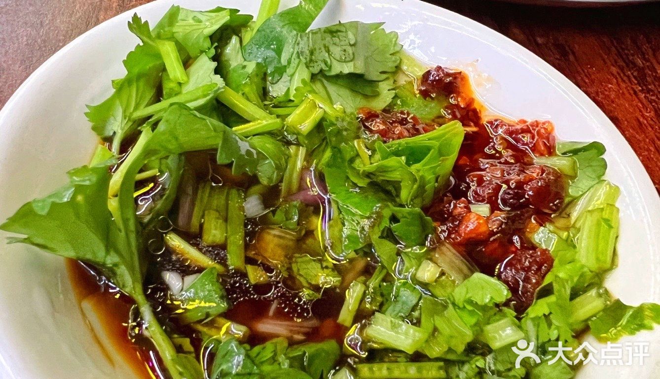 完美宵夜猪杂粥配猪杂肠粉