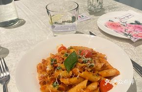 Spicy Tomato Sauce Fusilli