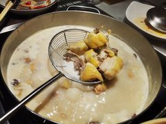 -尚尚仙·酸汤猪手·猪肚鸡火锅(华联万柳购物中心店)