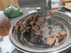 -啊美丽炭火烤肉(滑翔一店)