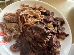 -闫家驴肉老店(华电一校店)