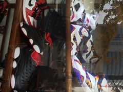 正火体育(中关村南大街店)-正火体育(九龙商务中心B座店)