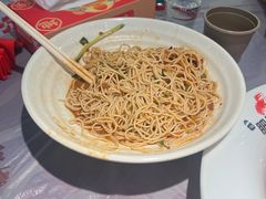 -肥肥虾庄·金牌油焖大虾(汉口城市广场店)