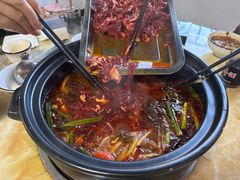 -沈记酸菜牛肉火锅店(九号路店)