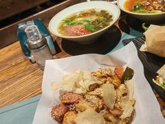 -八月美食小馆(银泰城总店)