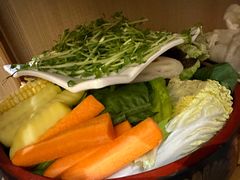 -一朵菌·野生菌探索家火锅(南亚店)