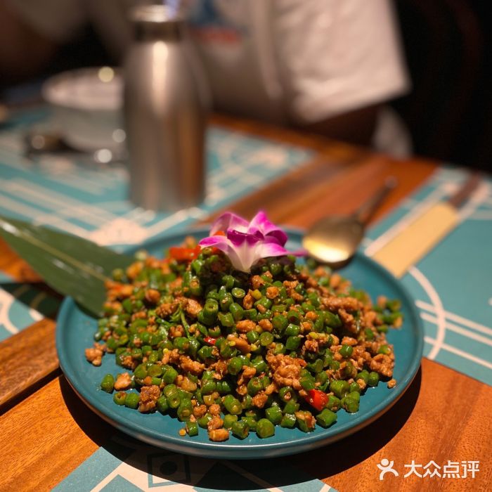 泰荃泰式茶餐厅(群光旗舰店)罗勒叶炒鸡肉碎图片