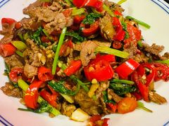 小炒黄牛肉-甲王二老长沙口味馆