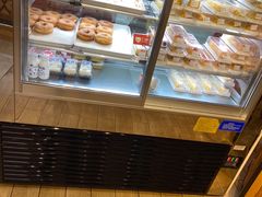 面包甜点陈列柜-TOUCH泰奇(奉贤宝龙城市广场店)