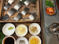 -围炉肉舍•炭烤活鳗•丹东海鲜烤肉(步行街店)