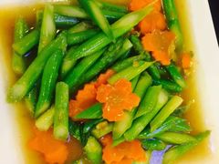-J Daeng Seafood