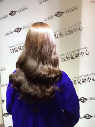 -诗悦发型烫染SALON