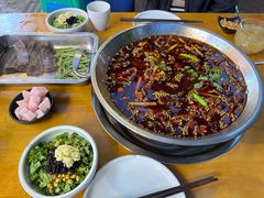-小饕荟雅安贡椒鱼鲜馆(广福桥店)