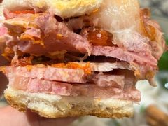 -Bánh Mì Huynh Hoa