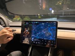 -TESLA 特斯拉(上海太古汇体验店)