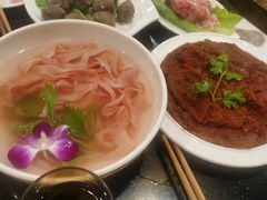 -百年川椒重庆老火锅(光谷店)