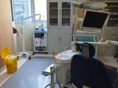 -上海仁爱医院口腔科 · 种植