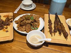 -蒙艾里民族传统菜蒙餐