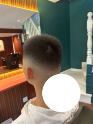 -太子爷男士理发馆