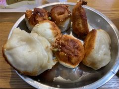 -黄阿姨锅贴大王(万航渡路店)