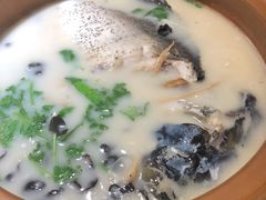 -姜君·千岛湖鱼头馆(浦东大道店)