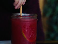 桃子红莓苏打饮料-RAC BAR(安福路店)