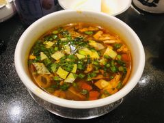 -艳阳天民俗村(公园路店)