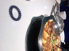 -老王全牛宴·鲜牛肉牛杂火锅(总店)