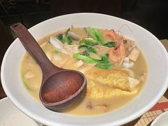 -荣家黄鱼面(前滩太古里店)