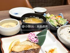 -家贺屋刺身寿司专门店