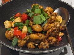 干锅吮牛蛙-湘爱(凤凰汇店)