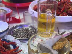 -海盗船. 龙虾烧烤. 酒馆