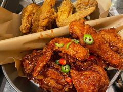 炸鸡一半一半-富乐满韩国正宗炸鸡韩国料理(虹泉路店)