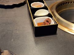 -铭牛烧肉·和牛海鲜自助(高新月牙湖店)