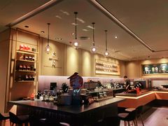 -星巴克臻选(金桥国际店)