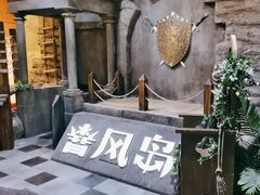 -暴风岛沉浸式体验馆(百联世纪店)