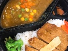 -全家便利店(杭州龙翔桥地铁站店)