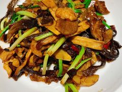 -关东小磨东北菜(漕河泾印象城店)