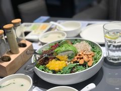 牛油果沙拉-小大董·烤鸭(观景餐厅·南京西路店)