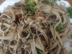 -溢心园香河肉饼总店