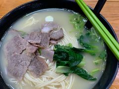-志权牛肉面(灵山路店)