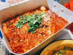 -马路边边串串香(苗栗路店)