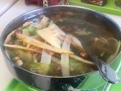 -卓雅桂林米粉